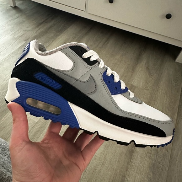 Nike Shoes - Nike Airmax - White/Blue/black